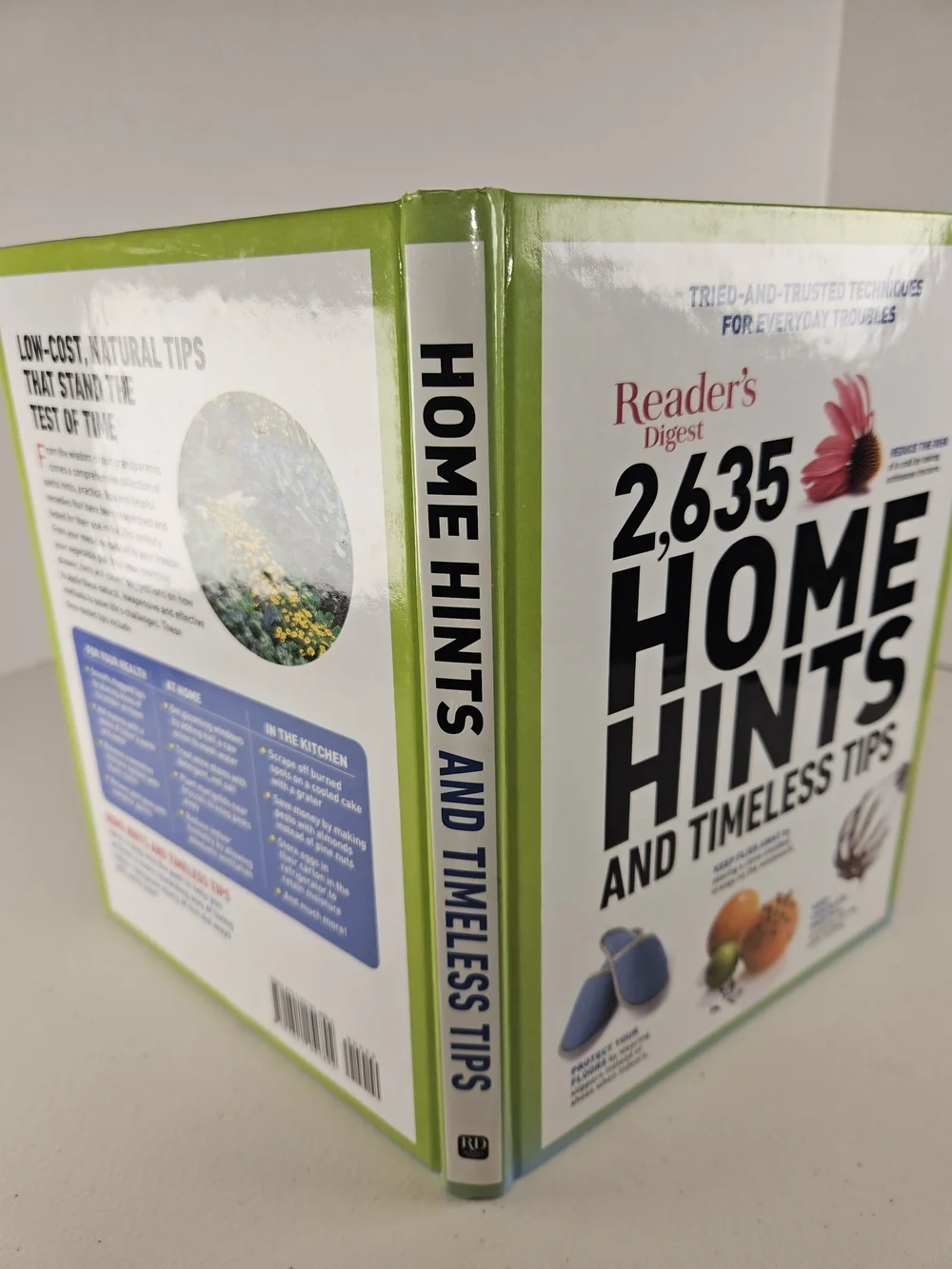 Reader's Digest 2,635 Home Hints and Timeless Tips - Green Cover